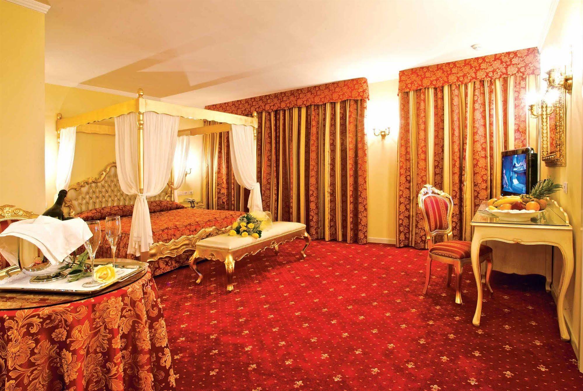 Gold Hotel 4*