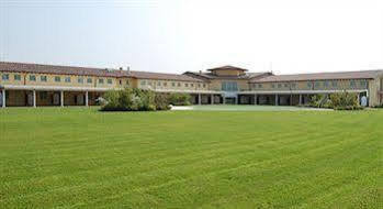 Gold Hotel 4*