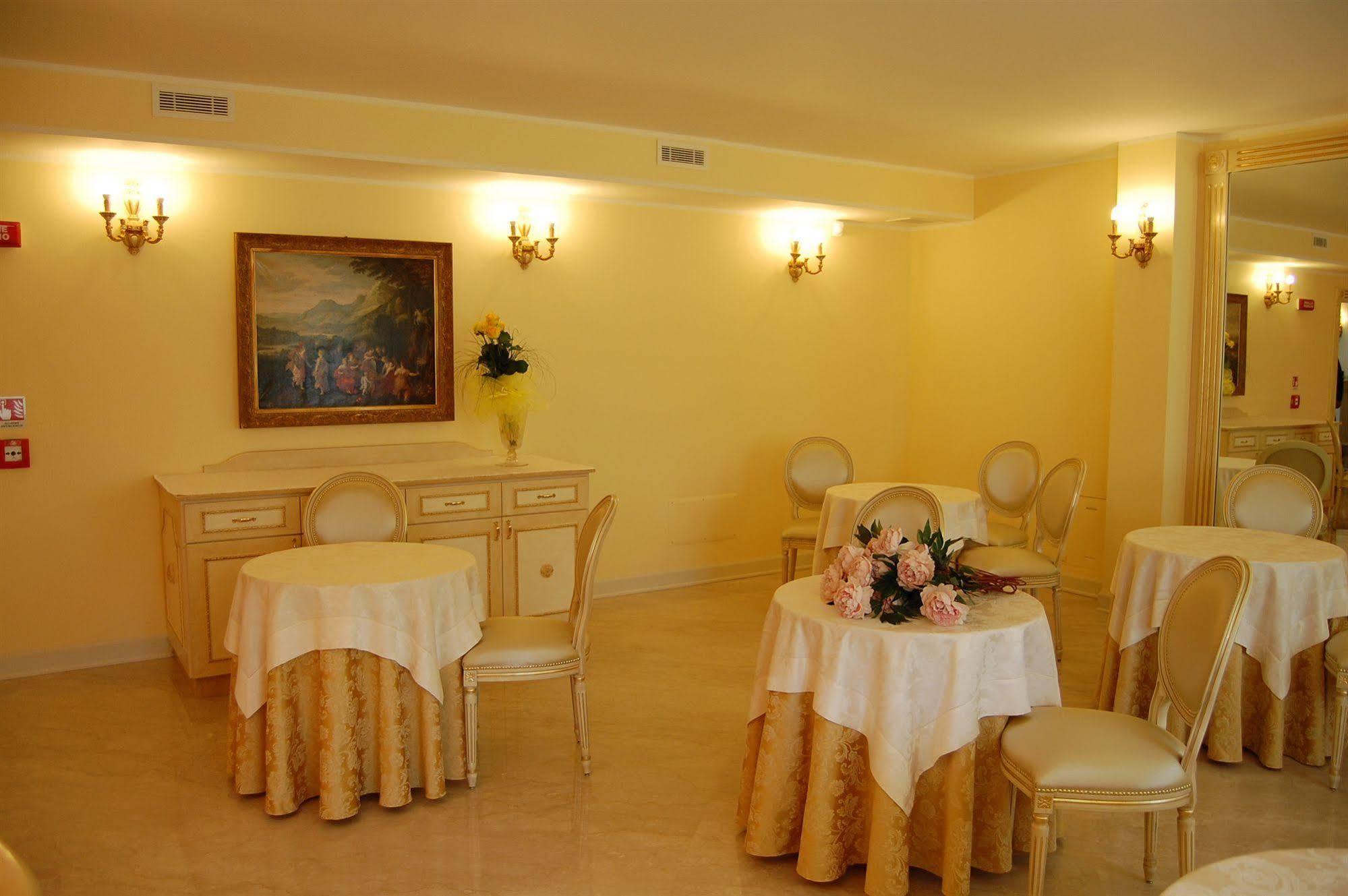 Gold Hotel Calcinate